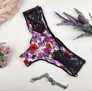 LARGE {Victoria's Secret} White {Floral} Cheeky Panty